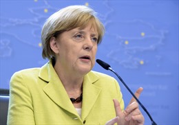 Bà Merkel: Trừng phạt Nga là &#39;việc làm cần thiết đáng tiếc&#39;